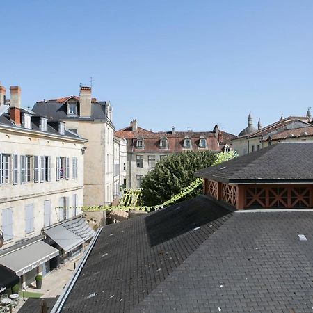 Апартаменты Logis Des Halles Du Coderc Периго Экстерьер фото
